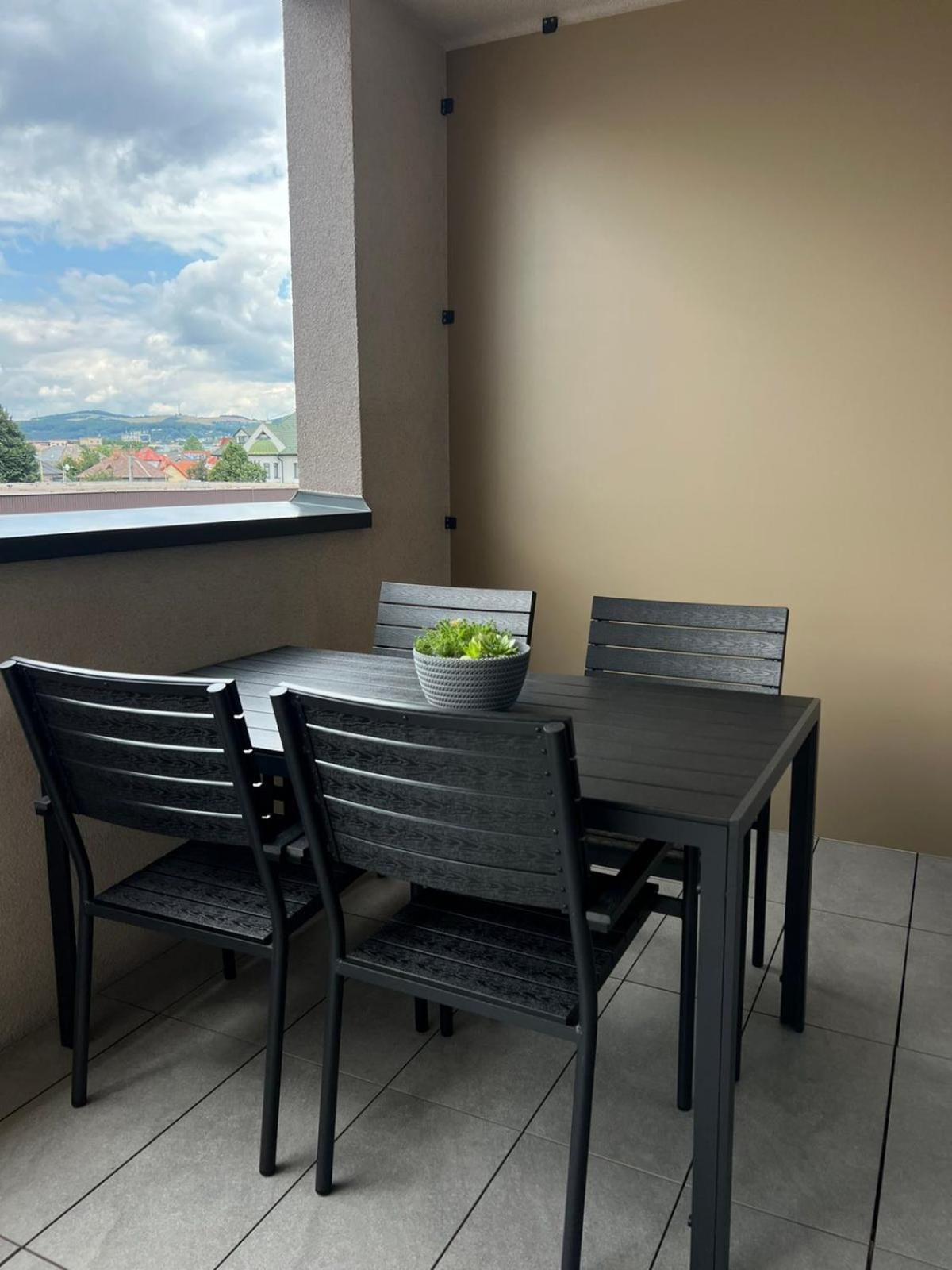 M&M2 Apartment Near Center With Free Parking - Ac Kosice Exterior photo
