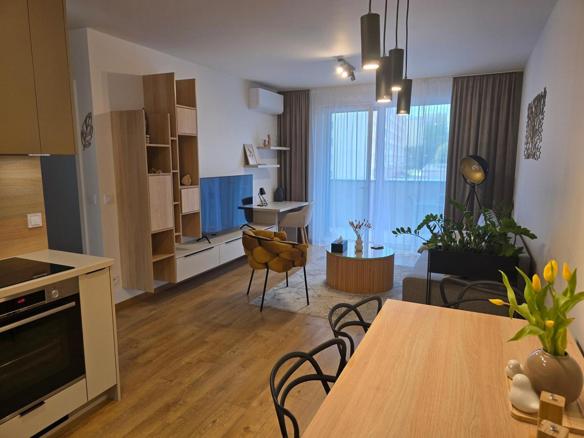 M&M2 Apartment Near Center With Free Parking - Ac Kosice Exterior photo